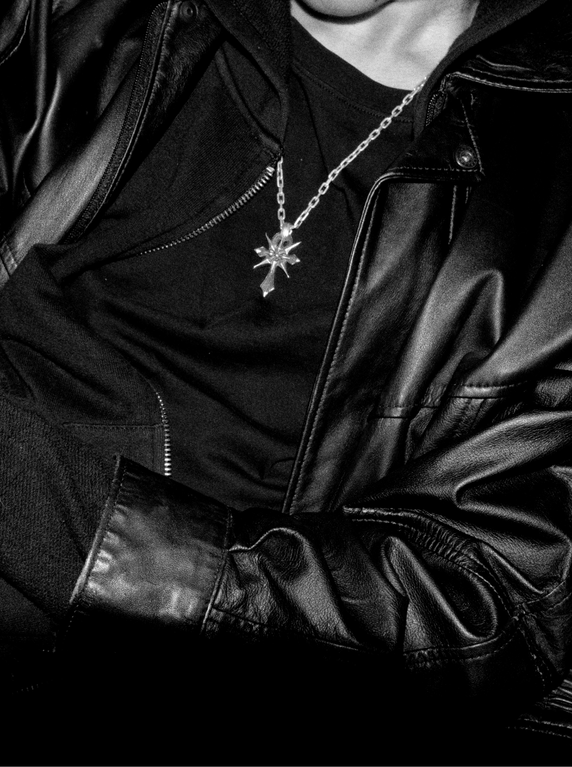 caos star pendant